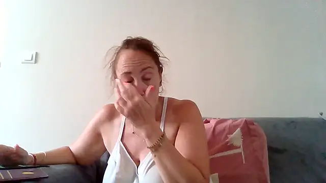 Wisie Cutie online show from July 2026 09:27:01 AM