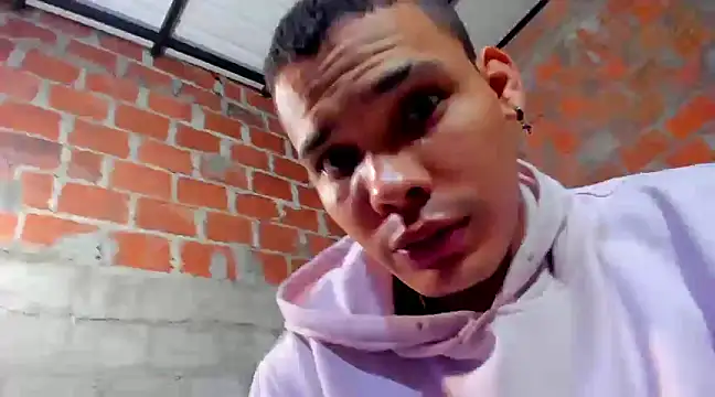 Snapshot of rick03_leto chatting on February 2025 12:48:01 PM rick03 leto online show from February 2025 12:48:01 PM