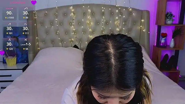 Wendy  Hills online show from January 2025 12:50:01 PM