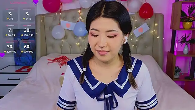 Wendy  Hills online show from February 2025 06:51:01 PM