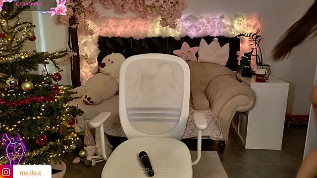 Meliazz online show from December 2024 07:57:01 AM