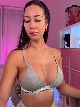 Snapshot of Meliazz chatting on June 2026 07:21:02 AM Meliazz online show from June 2026 07:21:02 AM