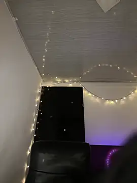 salome polaniiee online show from January 2025 08:22:01 AM