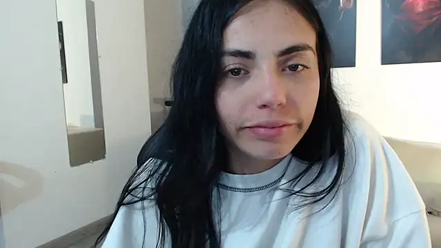 Snapshot of i_am_nina_ chatting on January 2025 04:47:01 AM i am nina online show from January 2025 04:47:01 AM