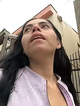 Snapshot of i_am_nina_ chatting on February 2025 04:18:01 PM i am nina online show from February 2025 04:18:01 PM