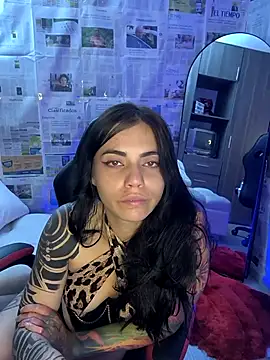 Snapshot of i_am_nina_ chatting on February 2025 07:21:01 AM i am nina online show from February 2025 07:21:01 AM