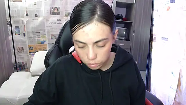 Snapshot of i_am_nina_ chatting on September 2025 05:20:02 AM i am nina online show from September 2025 05:20:02 AM