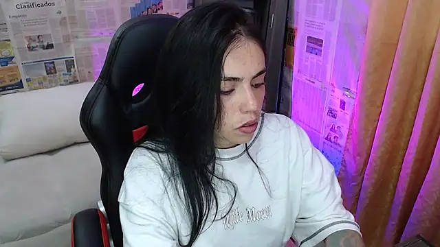 Snapshot of i_am_nina_ chatting on October 2025 09:58:02 PM i am nina online show from October 2025 09:58:02 PM