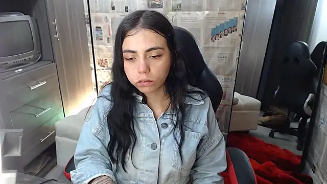 Snapshot of i_am_nina_ chatting on October 2025 03:18:01 AM i am nina online show from October 2025 03:18:01 AM