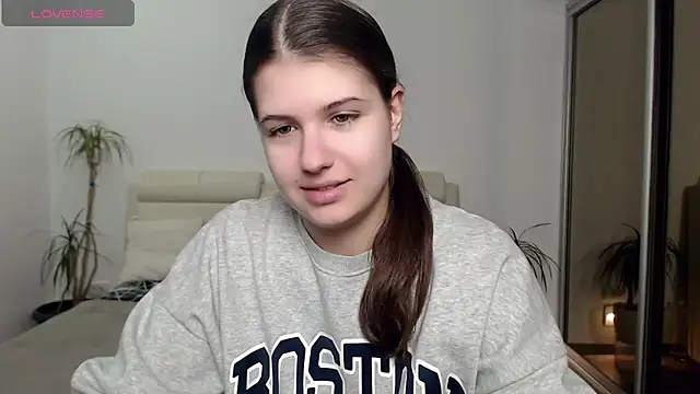 SayMeow  online show from February 2025 10:00:01 PM