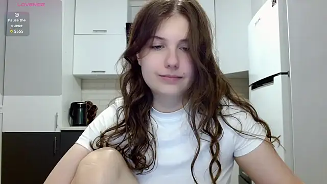 SayMeow  online show from May 2026 05:43:01 PM