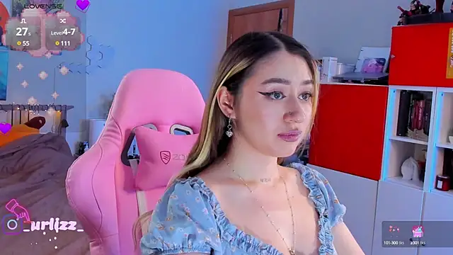 Snapshot of Fiona-Love chatting on December 2024 08:33:01 PM Fiona-Love online show from December 2024 08:33:01 PM