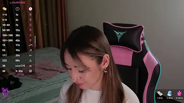 Snapshot of Fiona-Love chatting on October 2025 03:24:02 PM Fiona-Love online show from October 2025 03:24:02 PM