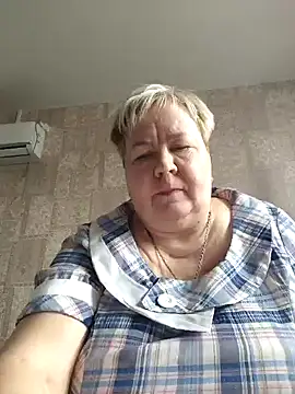 EffectFiona online show from March 2025 12:00:01 PM