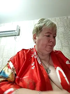 EffectFiona online show from September 2025 10:45:02 PM