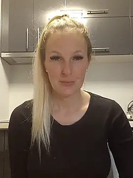 MaviePearl online show from January 2025 08:23:02 AM