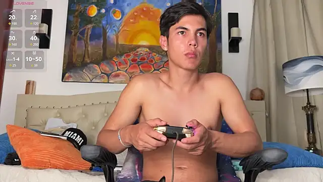 Snapshot of Adams_ricci chatting on March 2026 12:40:01 AM Adams ricci online show from March 2026 12:40:01 AM