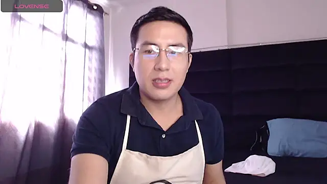 andrewmhilton  online show from February 2025 08:05:01 PM