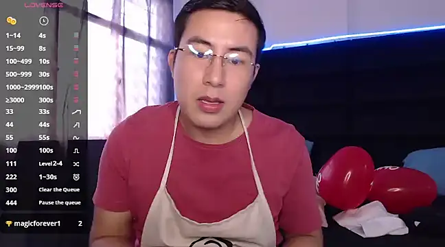 andrewmhilton  online show from February 2025 06:26:02 PM