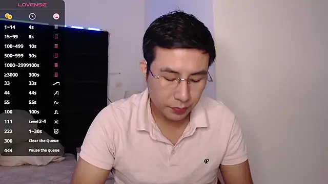 andrewmhilton  online show from February 2025 06:30:02 PM