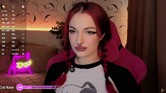 Snapshot of BratzieDarsie chatting on February 2026 11:04:02 AM BratzieDarsie online show from February 2026 11:04:02 AM