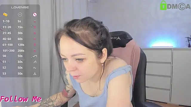 Snapshot of AnnyHoney_ chatting on May 2026 02:14:02 PM AnnyHoney online show from May 2026 02:14:02 PM
