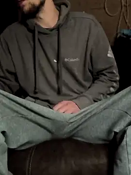 Snapshot of Midwestalpha chatting on January 2025 11:44:02 AM Midwestalpha online show from January 2025 11:44:02 AM