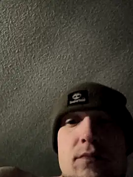 Snapshot of Midwestalpha chatting on February 2025 06:02:01 AM Midwestalpha online show from February 2025 06:02:01 AM