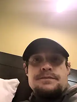 Snapshot of Midwestalpha chatting on March 2025 12:52:01 PM Midwestalpha online show from March 2025 12:52:01 PM