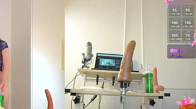 Snapshot of Miss69Ri99 chatting on February 2025 05:26:02 PM Miss69Ri99 online show from February 2025 05:26:02 PM