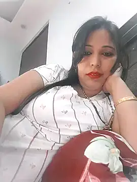 Poojabhabi101 online show from February 2025 05:42:01 AM