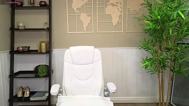 SelineSole online show from January 2025 05:17:02 PM