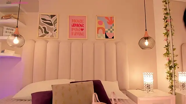 Snapshot of cute__cherry_ chatting on September 2025 08:00:02 PM cute cherry online show from September 2025 08:00:02 PM