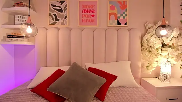 Snapshot of cute__cherry_ chatting on October 2025 09:43:02 PM cute cherry online show from October 2025 09:43:02 PM