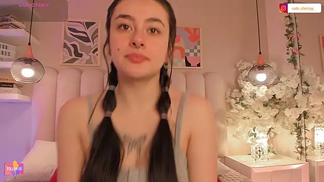 Snapshot of cute__cherry_ chatting on October 2025 08:16:02 PM cute cherry online show from October 2025 08:16:02 PM