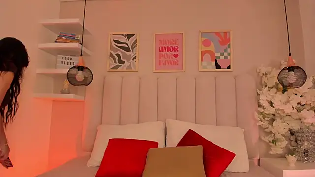 cute  cherry  online show from February 2026 08:15:01 PM