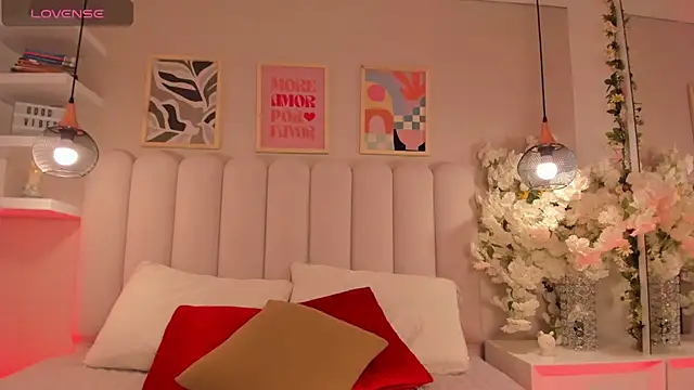 cute  cherry  online show from February 2026 07:32:02 PM