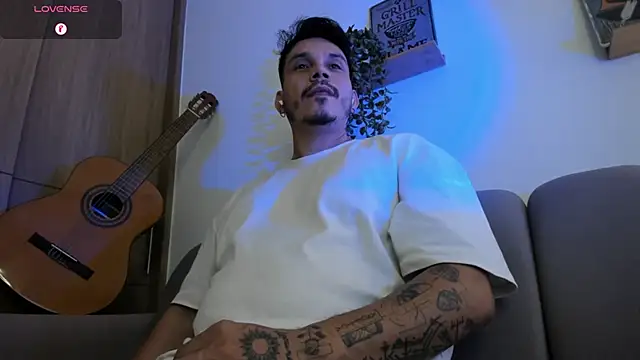 alejandro stark online show from April 2026 12:48:01 AM