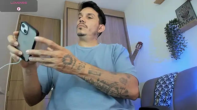 alejandro stark online show from May 2026 03:50:01 PM