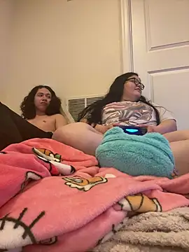 Snapshot of LiverandBrat77 chatting on March 2026 01:46:02 AM LiverandBrat77 online show from March 2026 01:46:02 AM