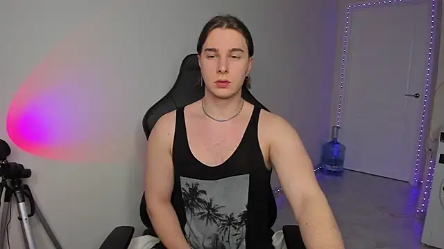 Vincent Strong online show from January 2025 02:03:02 PM