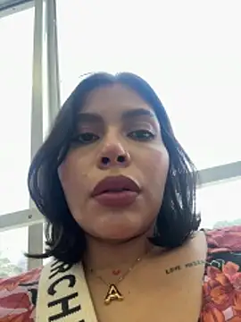 GigiiStone online show from February 2026 04:51:02 PM