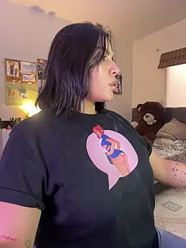 Snapshot of GigiiStone chatting on March 2026 09:23:01 PM GigiiStone online show from March 2026 09:23:01 PM