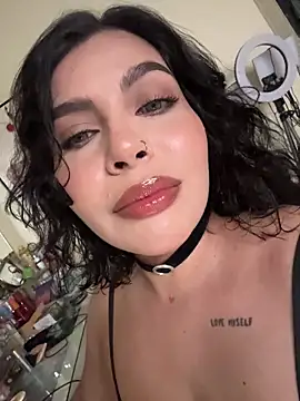 Snapshot of GigiiStone chatting on March 2026 07:42:02 PM GigiiStone online show from March 2026 07:42:02 PM