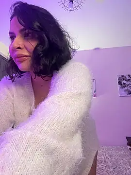 Snapshot of GigiiStone chatting on March 2026 04:45:02 AM GigiiStone online show from March 2026 04:45:02 AM