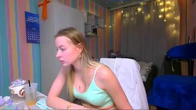 Snapshot of __Aphrodita__wow__ chatting on December 2024 01:40:01 PM Aphrodita wow online show from December 2024 01:40:01 PM