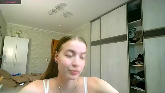 Snapshot of __Aphrodita__wow__ chatting on May 2026 02:34:01 PM Aphrodita wow online show from May 2026 02:34:01 PM