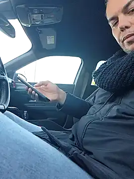 Snapshot of pigboybi chatting on January 2025 01:25:02 PM pigboybi online show from January 2025 01:25:02 PM