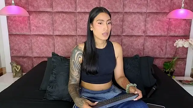 Taly Fox online show from May 2026 09:31:02 PM