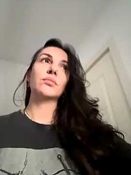 Snapshot of TaniaAmore chatting on October 2025 07:40:01 PM TaniaAmore online show from October 2025 07:40:01 PM